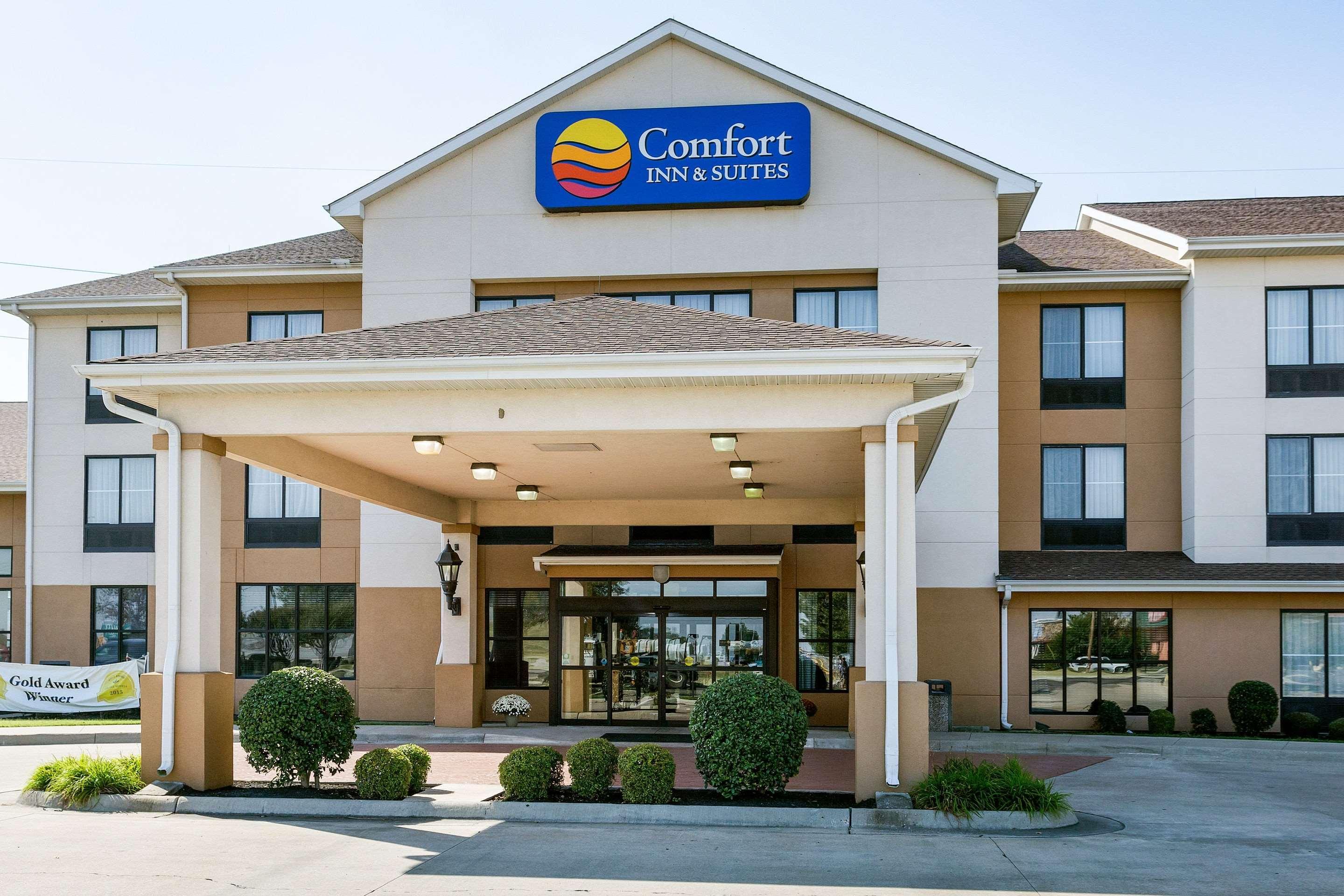 Comfort Inn & Suites Blytheville Exteriör bild