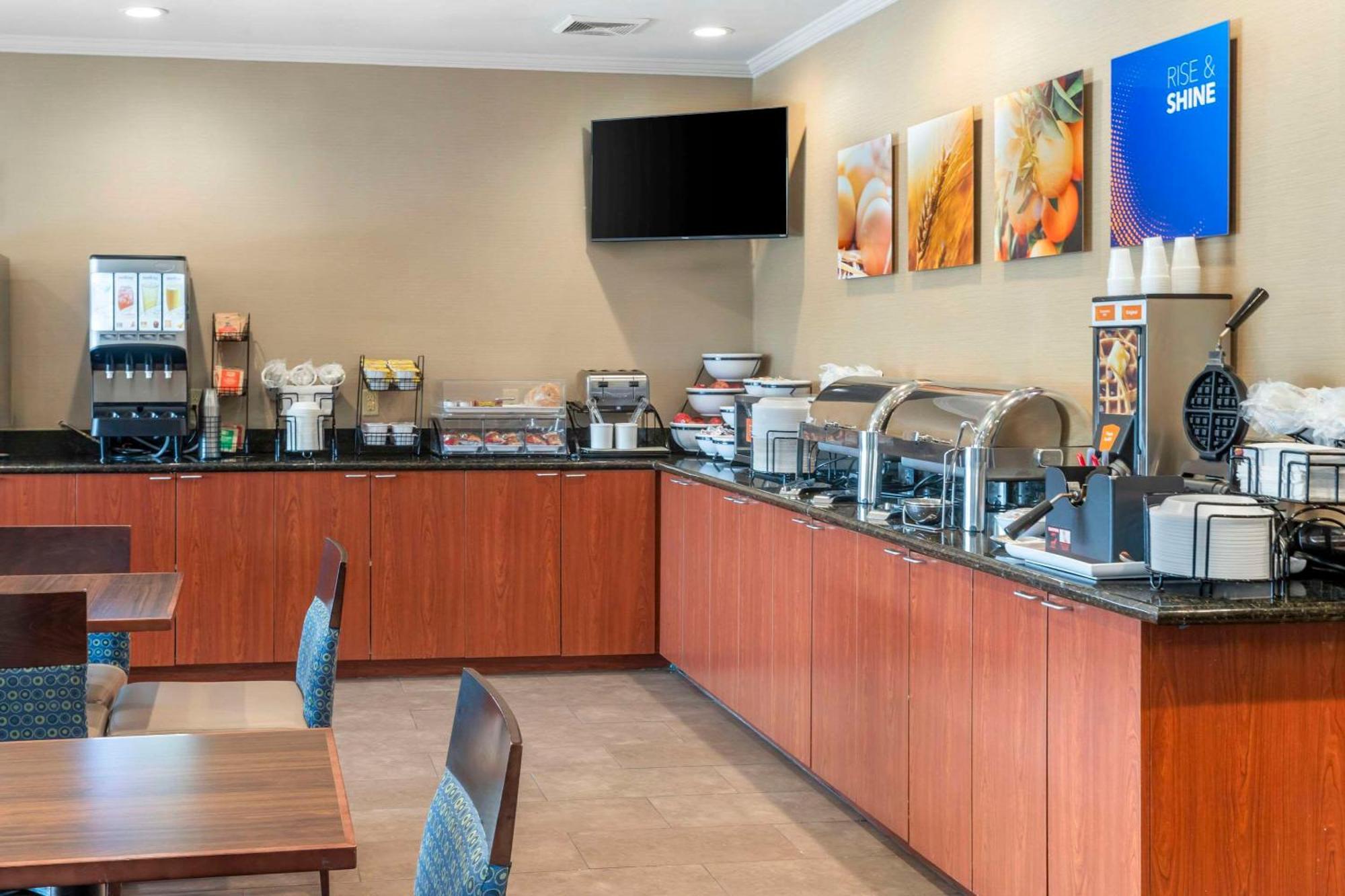 Comfort Inn & Suites Blytheville Exteriör bild